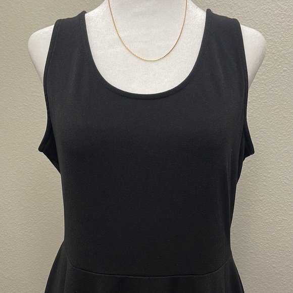 F21 Little Black Dress - Picture 4 of 10